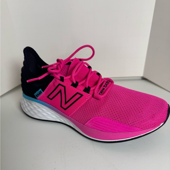 New Balance Women's Fuchsia Sneakers - Picture 4 of 9